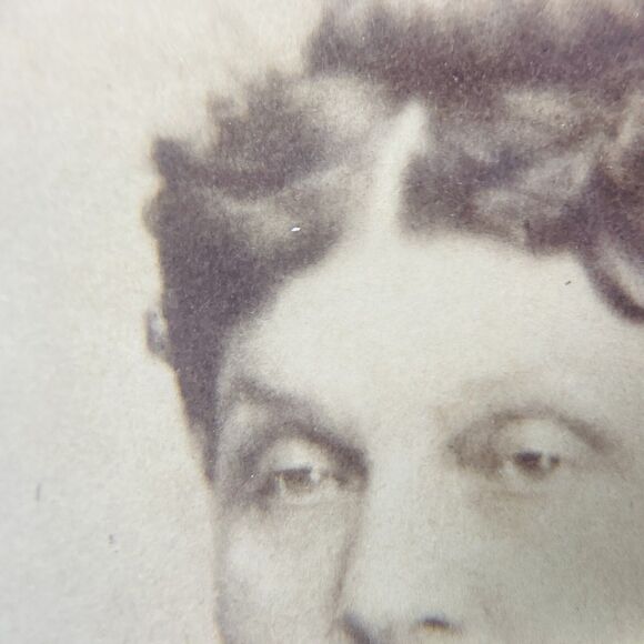 Cabinet Card Photo Victorian Woman 1800s Dress Studio Central Square Adams NY - Picture 3 of 12